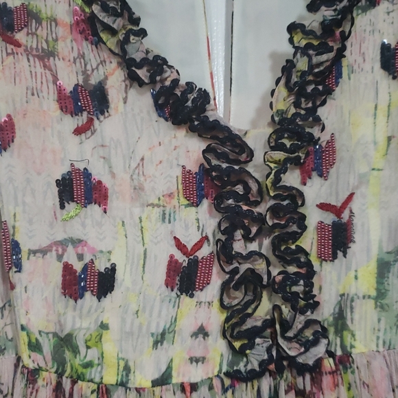 Dress - Picture 2 of 4